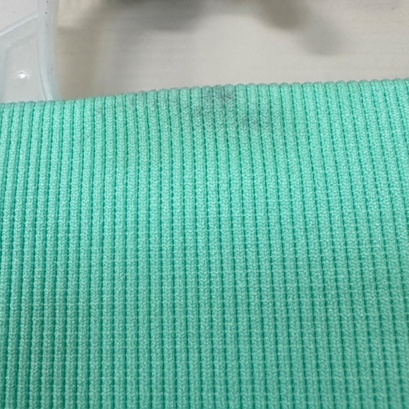 Gymshark Cropped Leggings - size S - Green - Picture 3 of 7